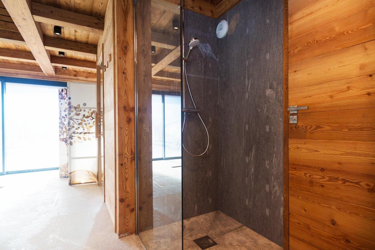 Le 1700 Apartment